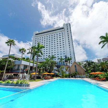 Doubletree By Hilton Naha Shuri Castle Bagian luar foto