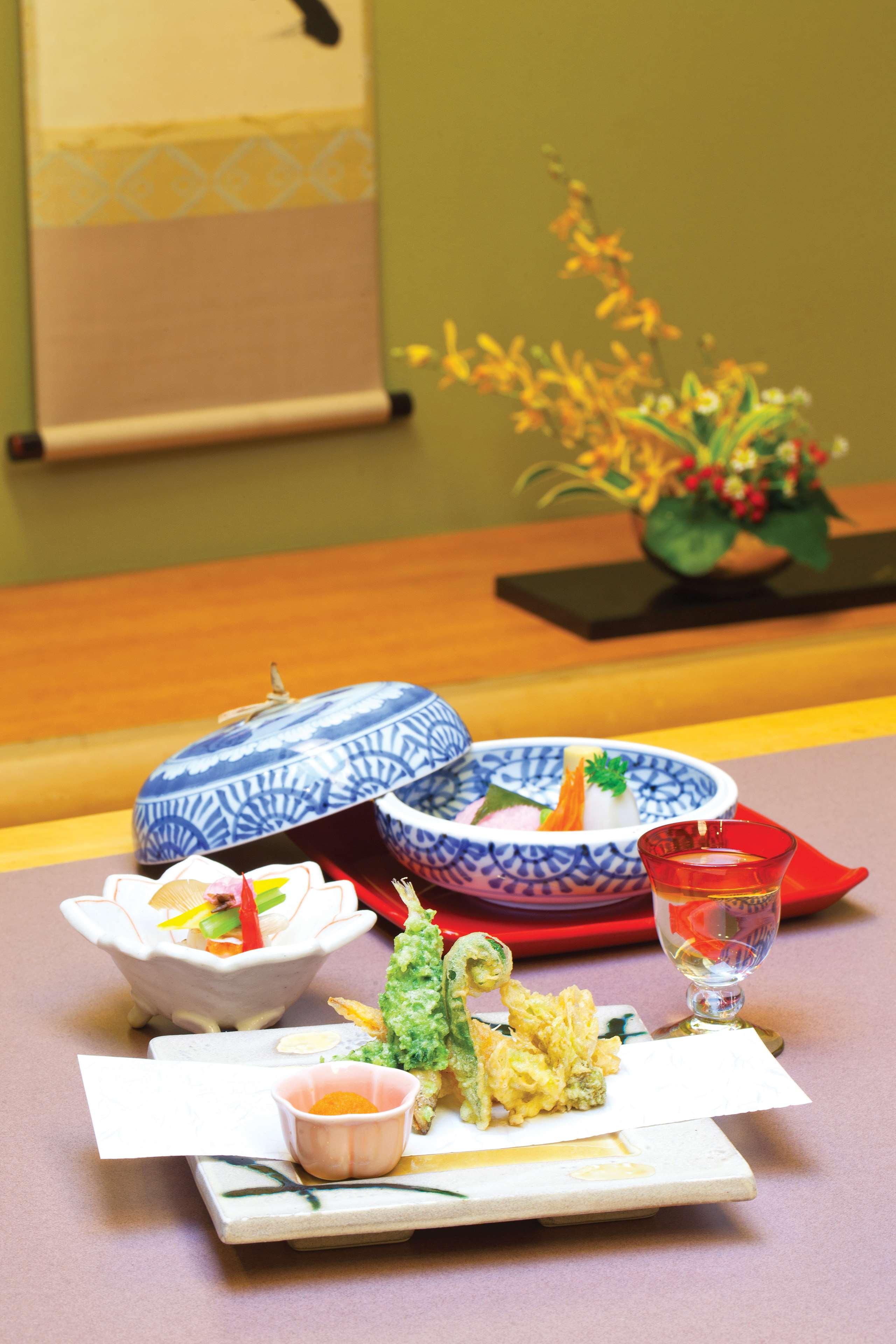 Doubletree By Hilton Naha Shuri Castle Bagian luar foto