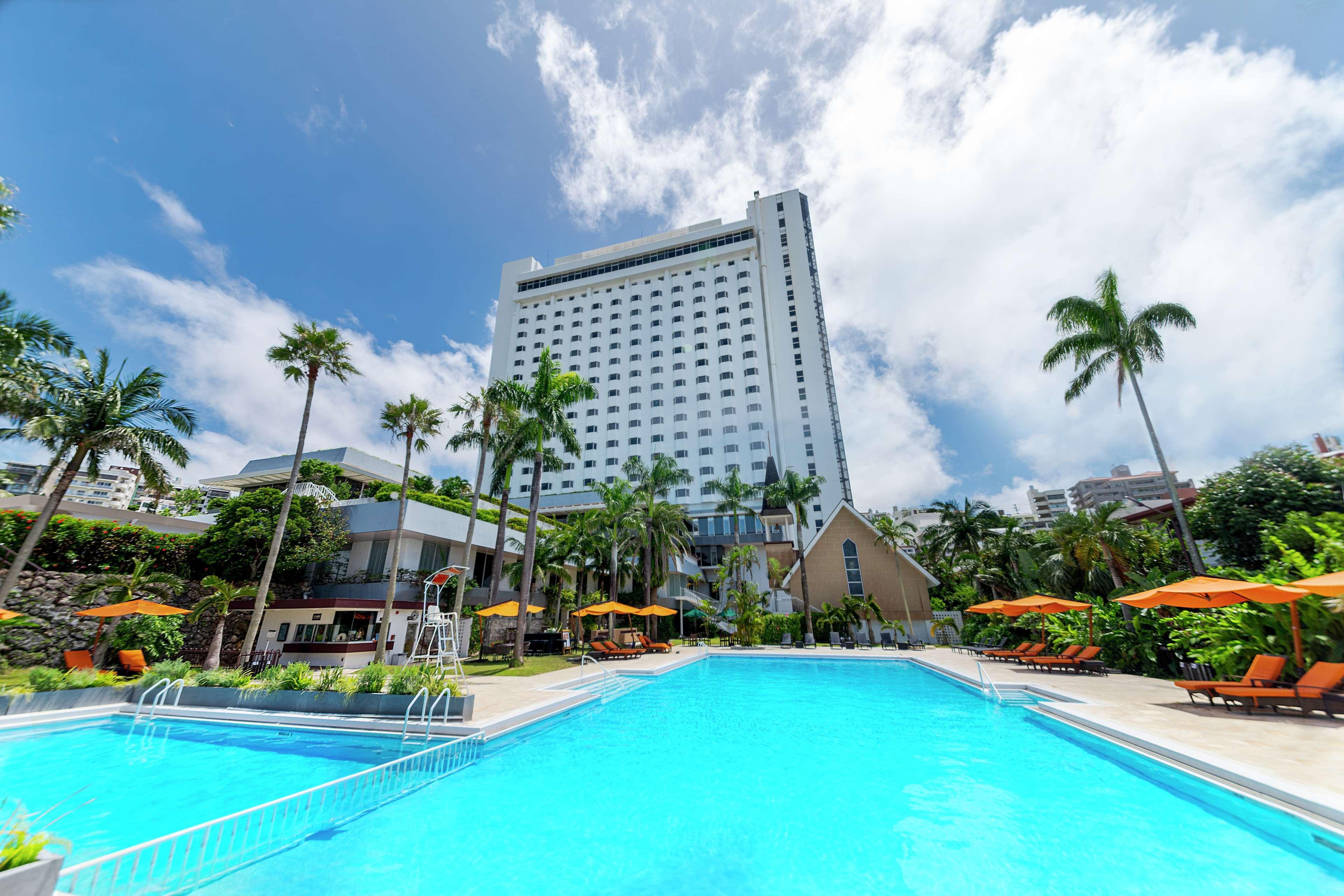 Doubletree By Hilton Naha Shuri Castle Bagian luar foto