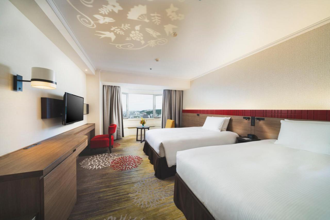 Doubletree By Hilton Naha Shuri Castle Bagian luar foto