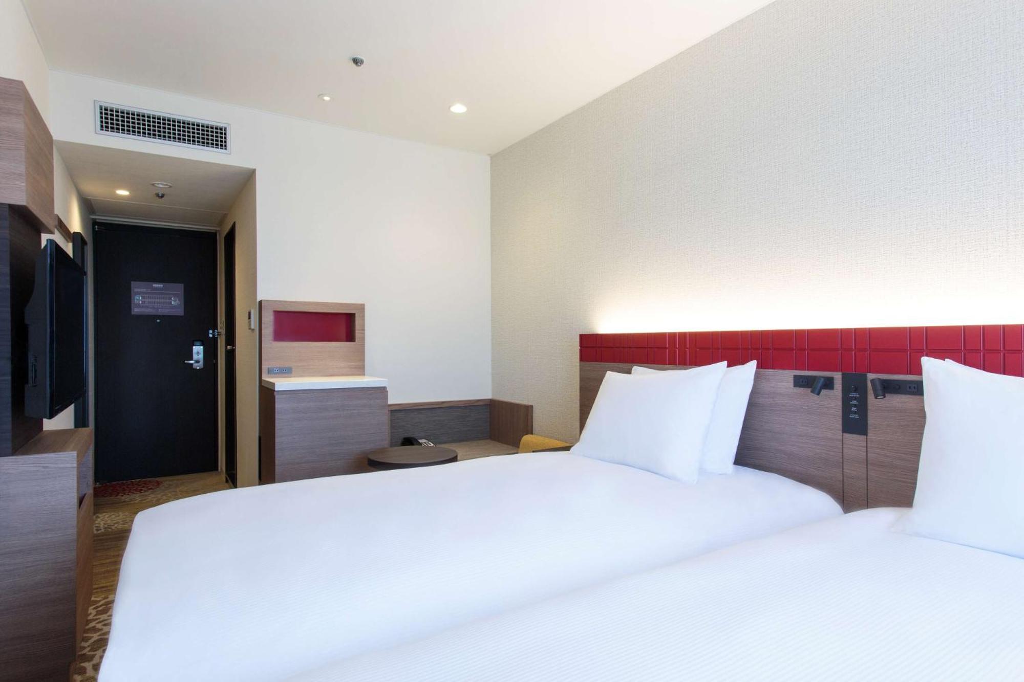Doubletree By Hilton Naha Shuri Castle Bagian luar foto