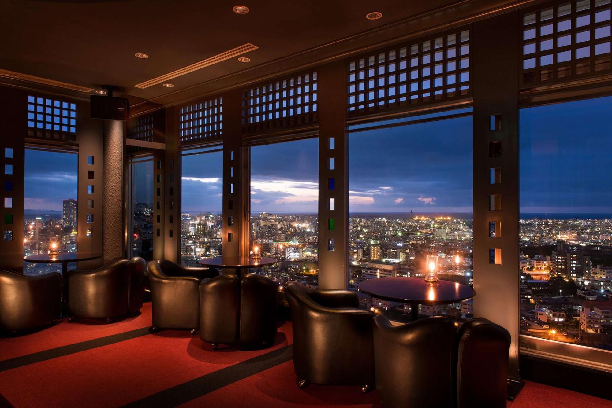 Doubletree By Hilton Naha Shuri Castle Bagian luar foto