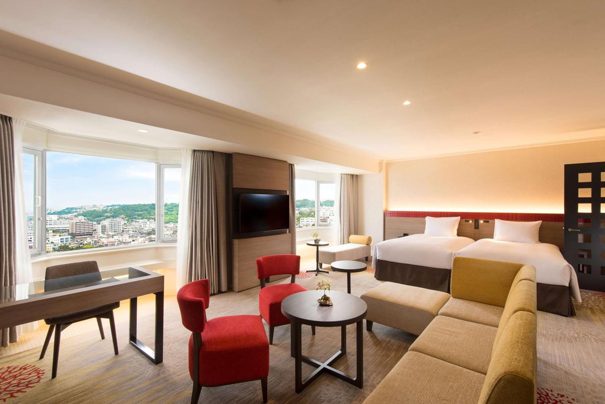 Doubletree By Hilton Naha Shuri Castle Bagian luar foto