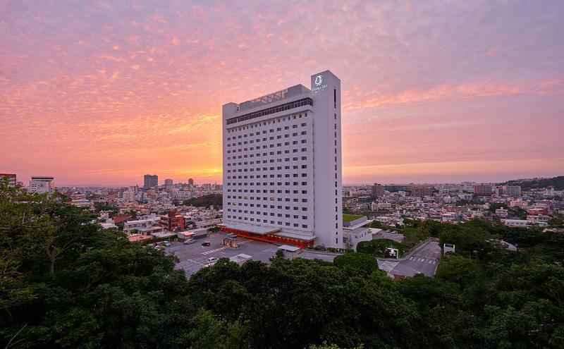 Doubletree By Hilton Naha Shuri Castle Bagian luar foto