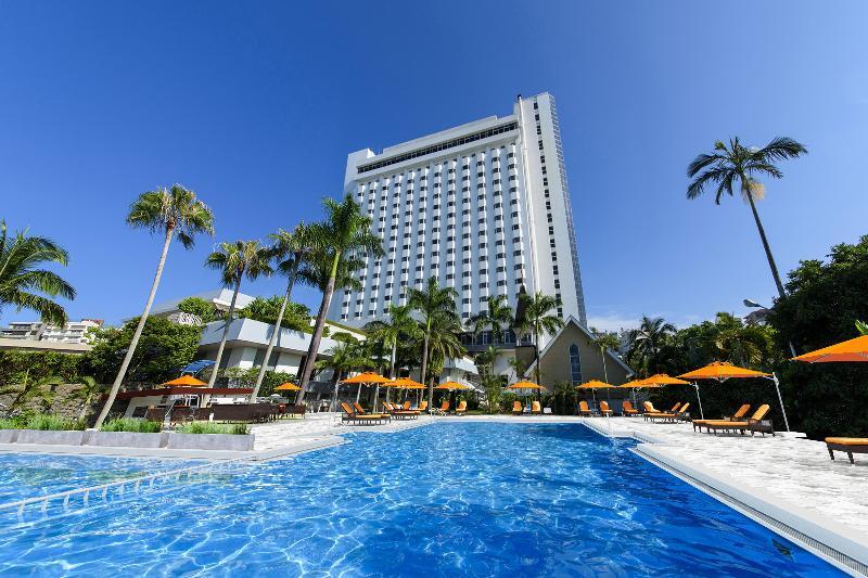 Doubletree By Hilton Naha Shuri Castle Bagian luar foto